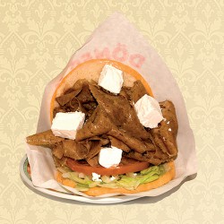 DÖNER KEBAB CON CARNE Y QUESO